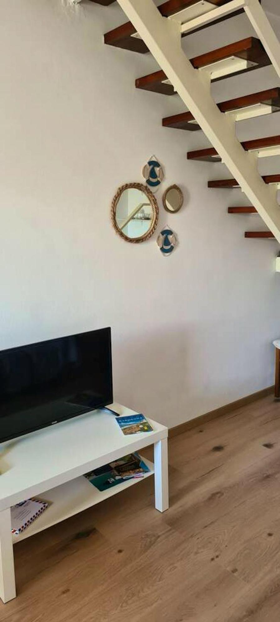 Welcoming Holiday Home In Villasimius With Parking Екстер'єр фото